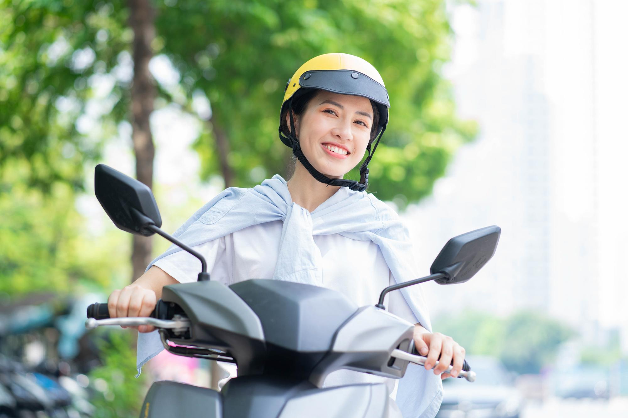 Uber 機車載客想在台北試水溫？交通部說：慢著，這不合法