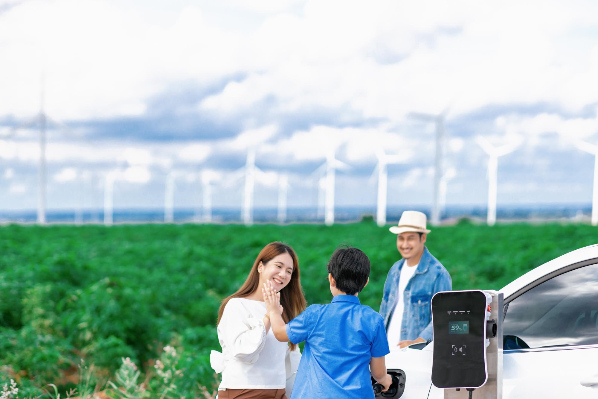 鴻海波蘭電動車合作案：系統架構還在評估中，別急著看良率