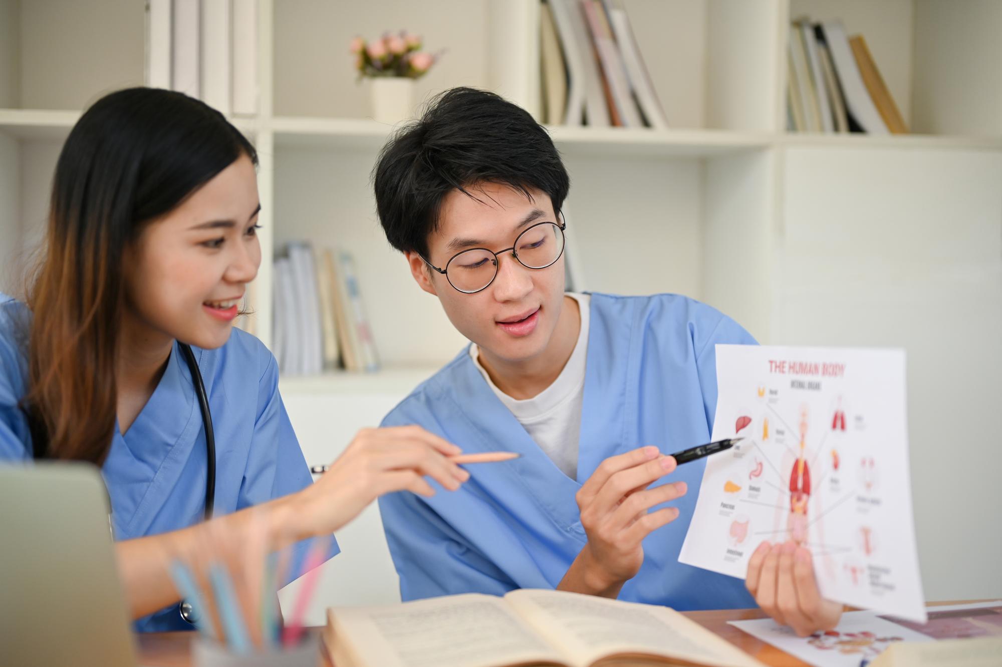 降門診量政策上路：醫師週休二日，但你還看得到醫生嗎？ — 時代熱搜健康深度報導