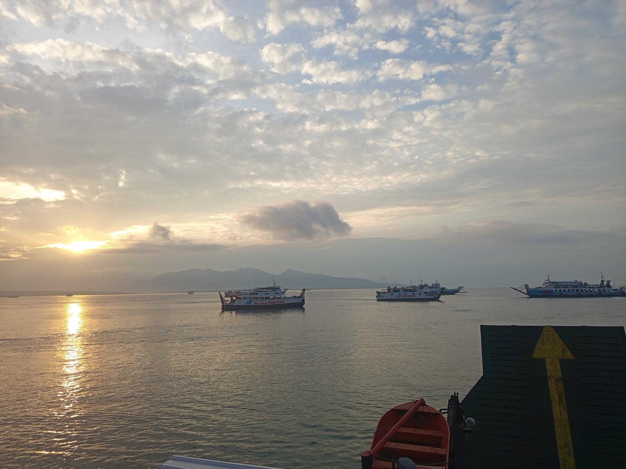 小琉球停航四天：當颱風死而復生，島上超商貨架空了 — 相關圖片2