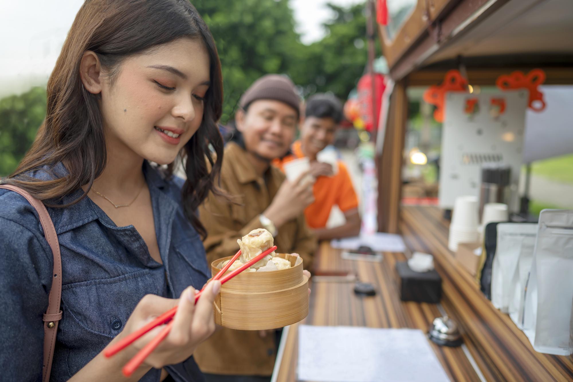 一碗豆花的鄉愁：日本女孩四天吃遍八家店，回國後天天想念的台灣日常