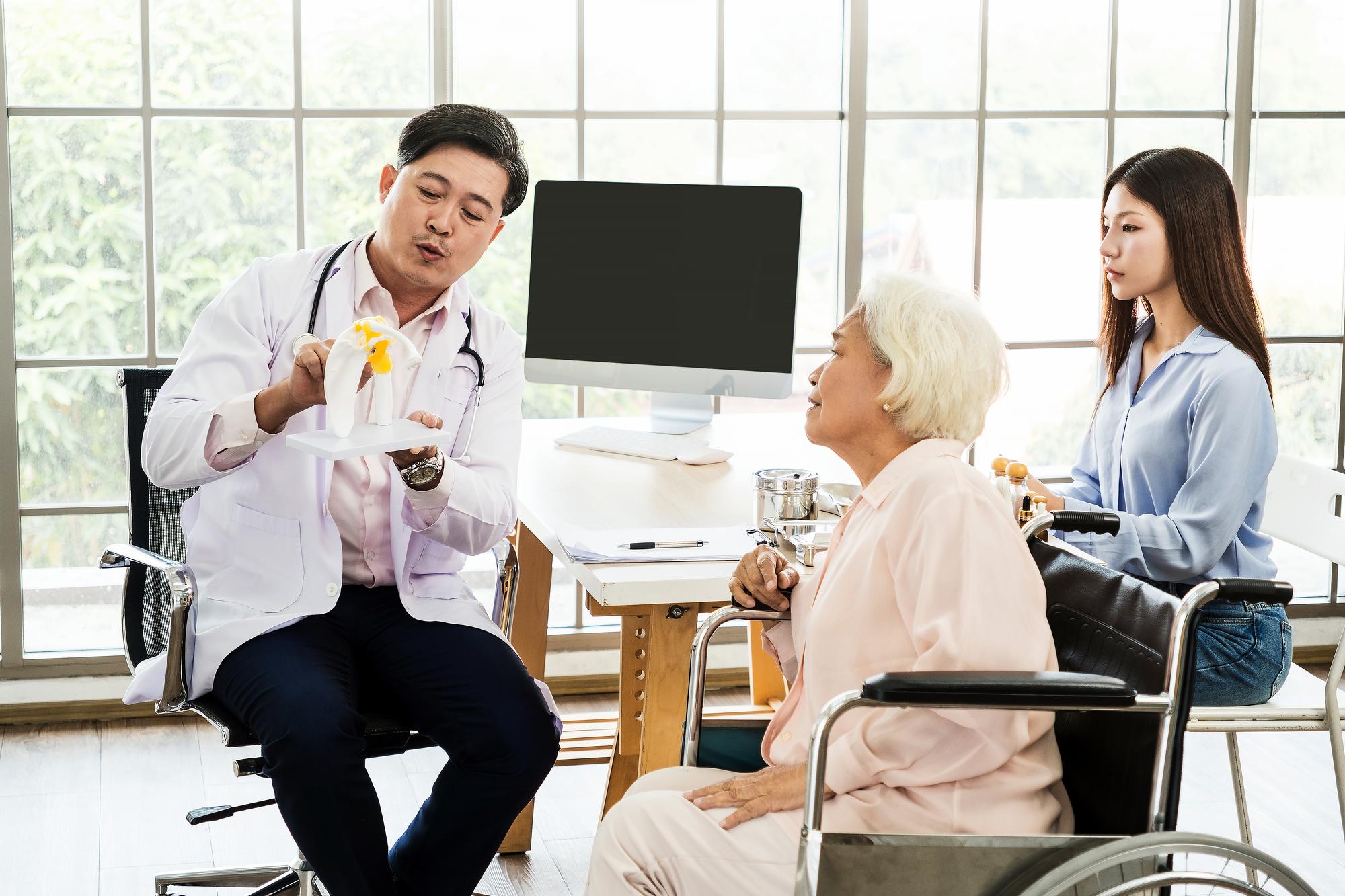 政府加碼100億！中風復健、免費心理諮商，這些錢真的用得到嗎？ — 時代熱搜健康深度報導