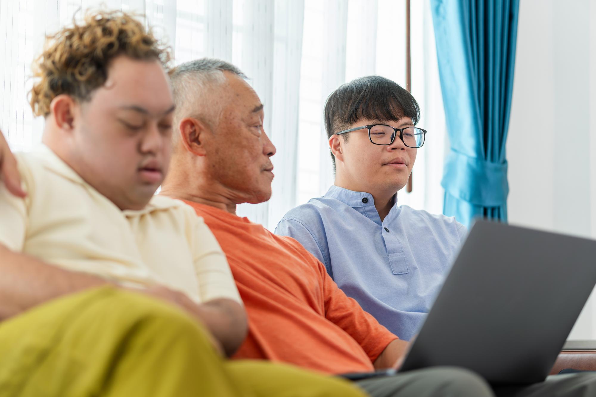鴻海4月營收年增近3成，老AI族群財報驗證期來了