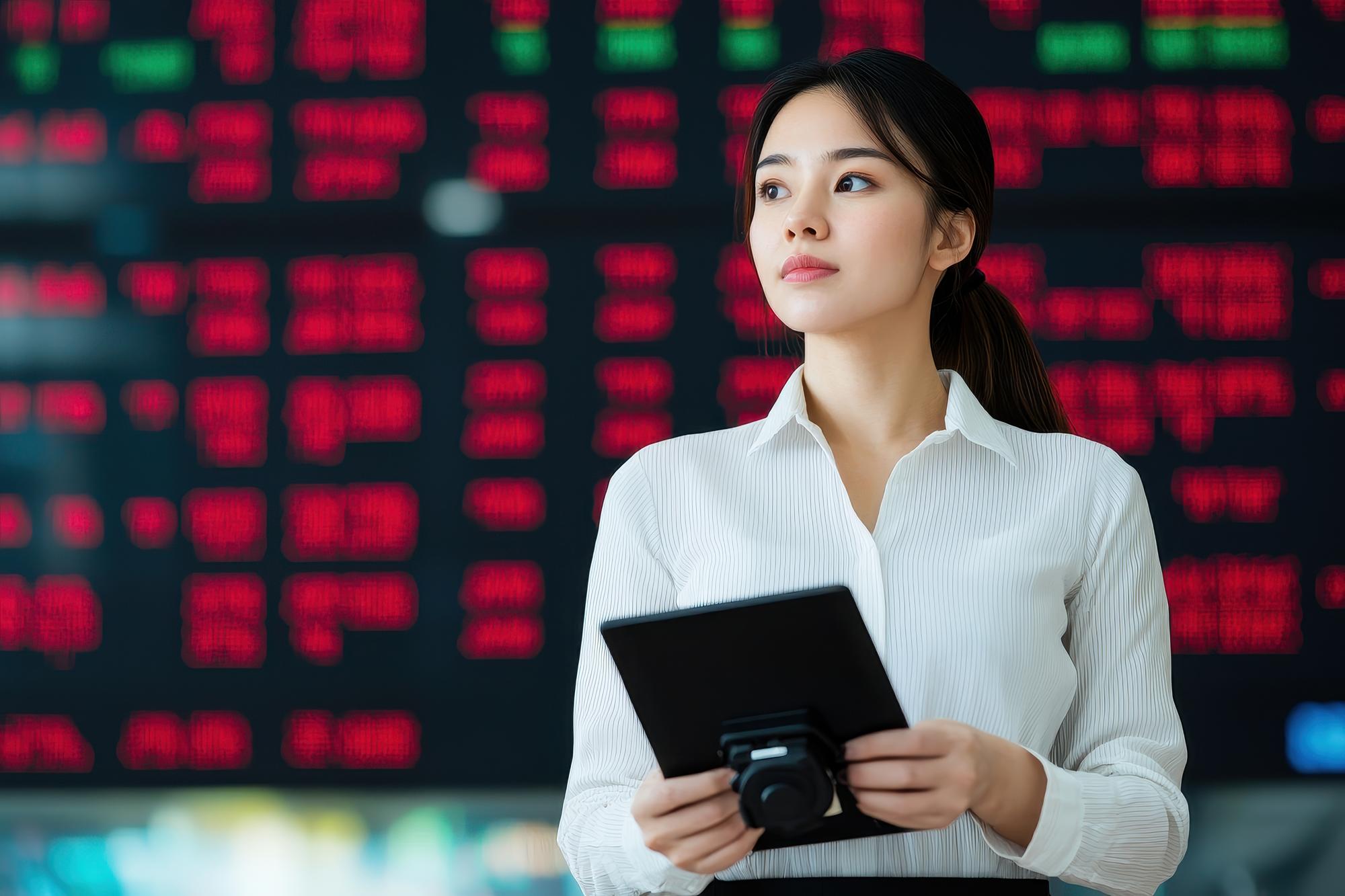 投信單日狂掃2萬張主動型ETF,法人在跌深中看到什麼機會? — 時代熱搜商業深度報導