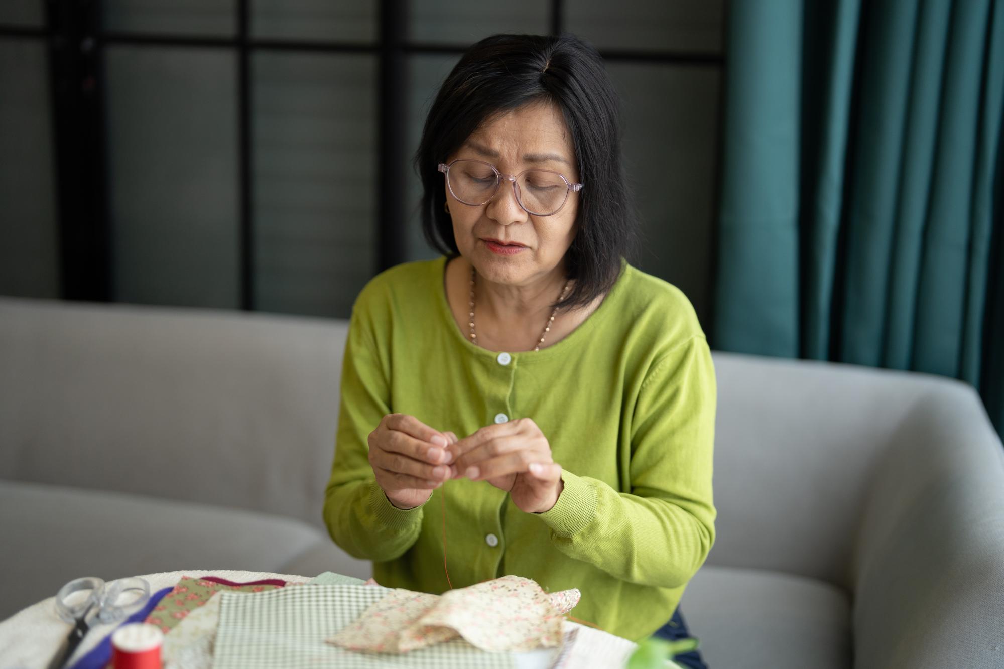 中聯油風暴全台炸鍋！毒物專家：別慌，多喝水就好 — 健康文章主圖，由時代熱搜雅婷姐撰寫