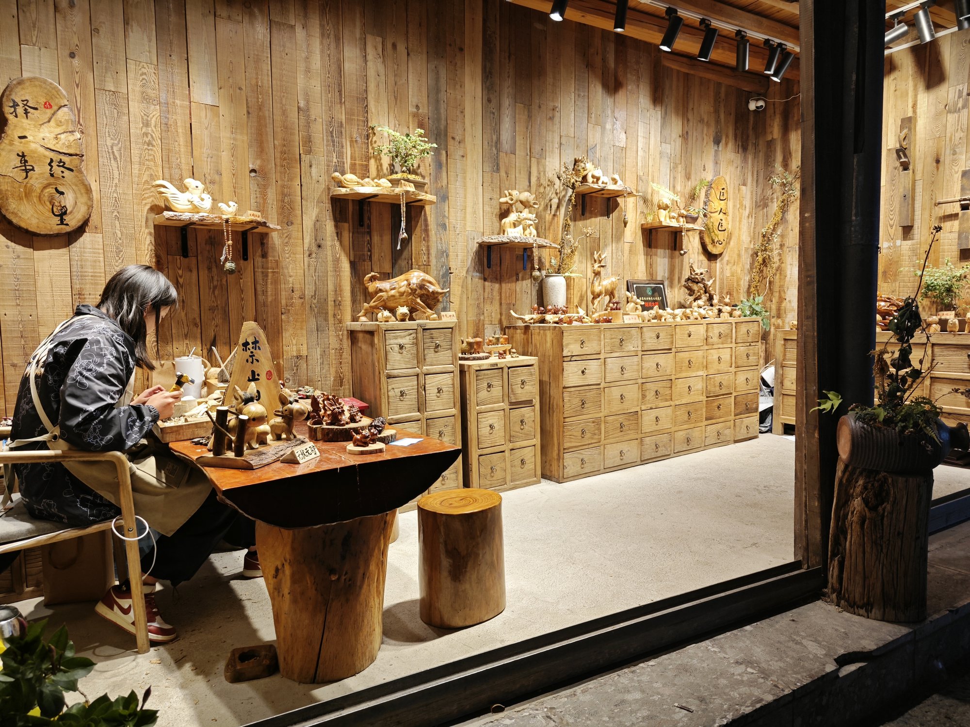 木頭其實沒那麼難搞——嘉義這場展覽，讓我重新認識實木家具 — 相關圖片3