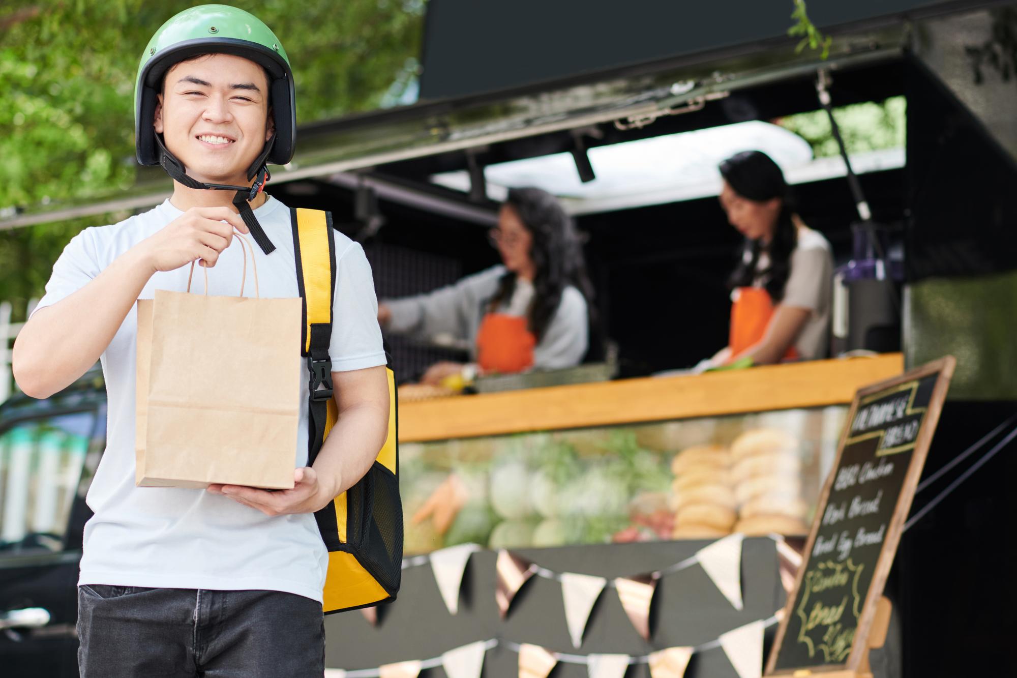 Uber Eats 新總座接手，專法成本、疊單爭議、Grab 來襲，三大難題怎麼解？ — 相關圖片2
