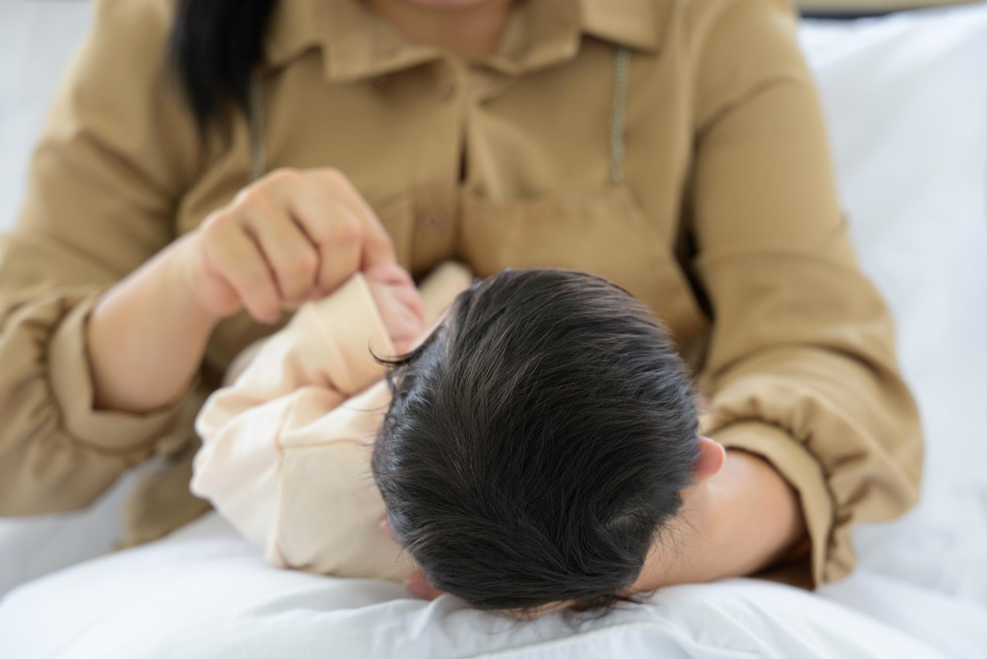 1天內從發燒到死亡！腦膜炎雙球菌今年創10年新高，1歲以下寶寶3大症狀要警覺 — 時代熱搜健康深度報導