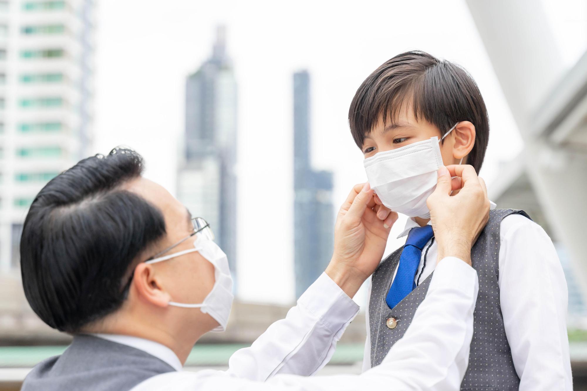 6歲童耳朵挖出6年「巨型黑褐耳垢」！醫生警告：這4種人千萬別自己亂挖 — 時代熱搜健康深度報導