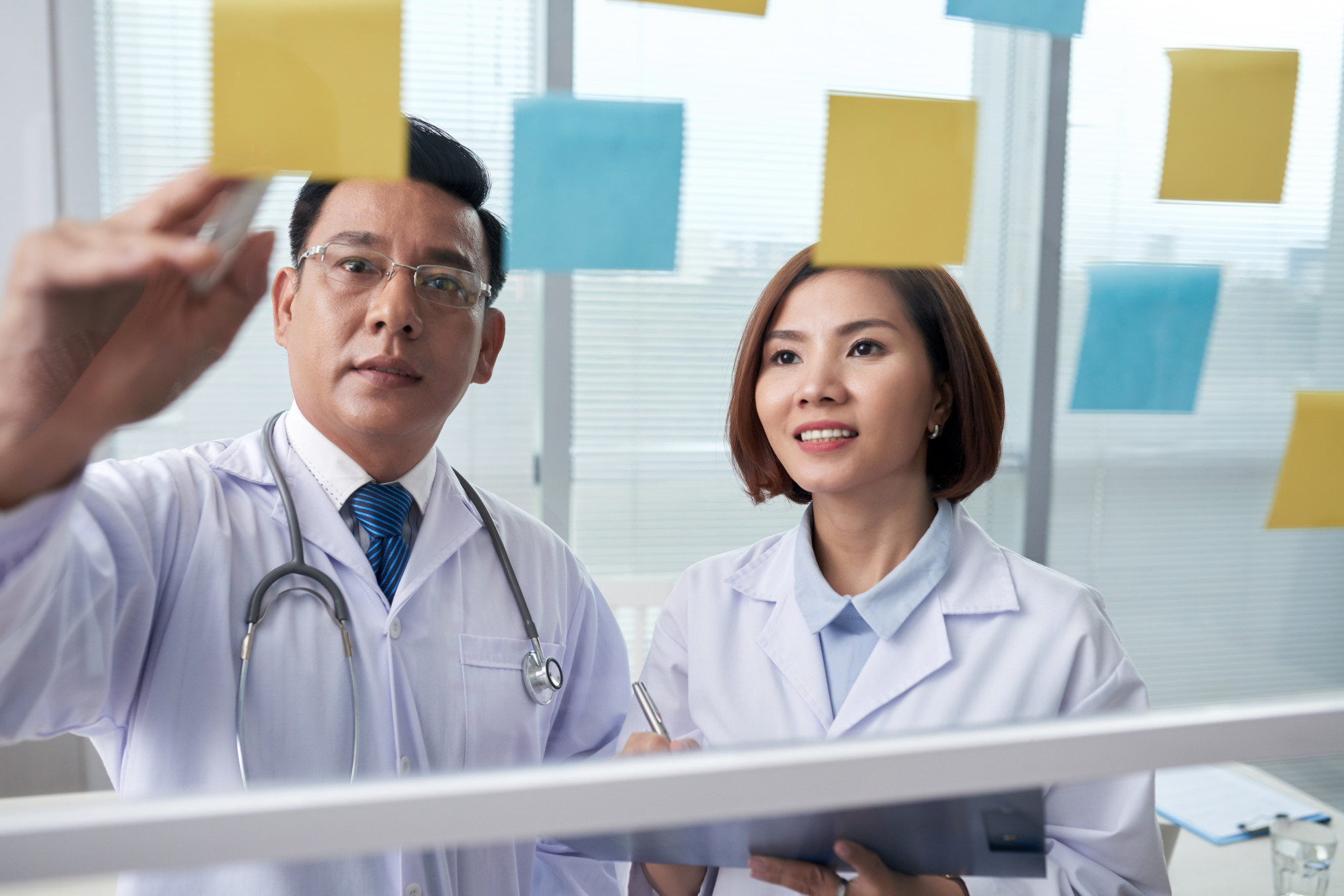 總統當場催薪！長庚員工真的加薪了嗎？健保破兆背後要注意的事 — 時代熱搜健康深度報導
