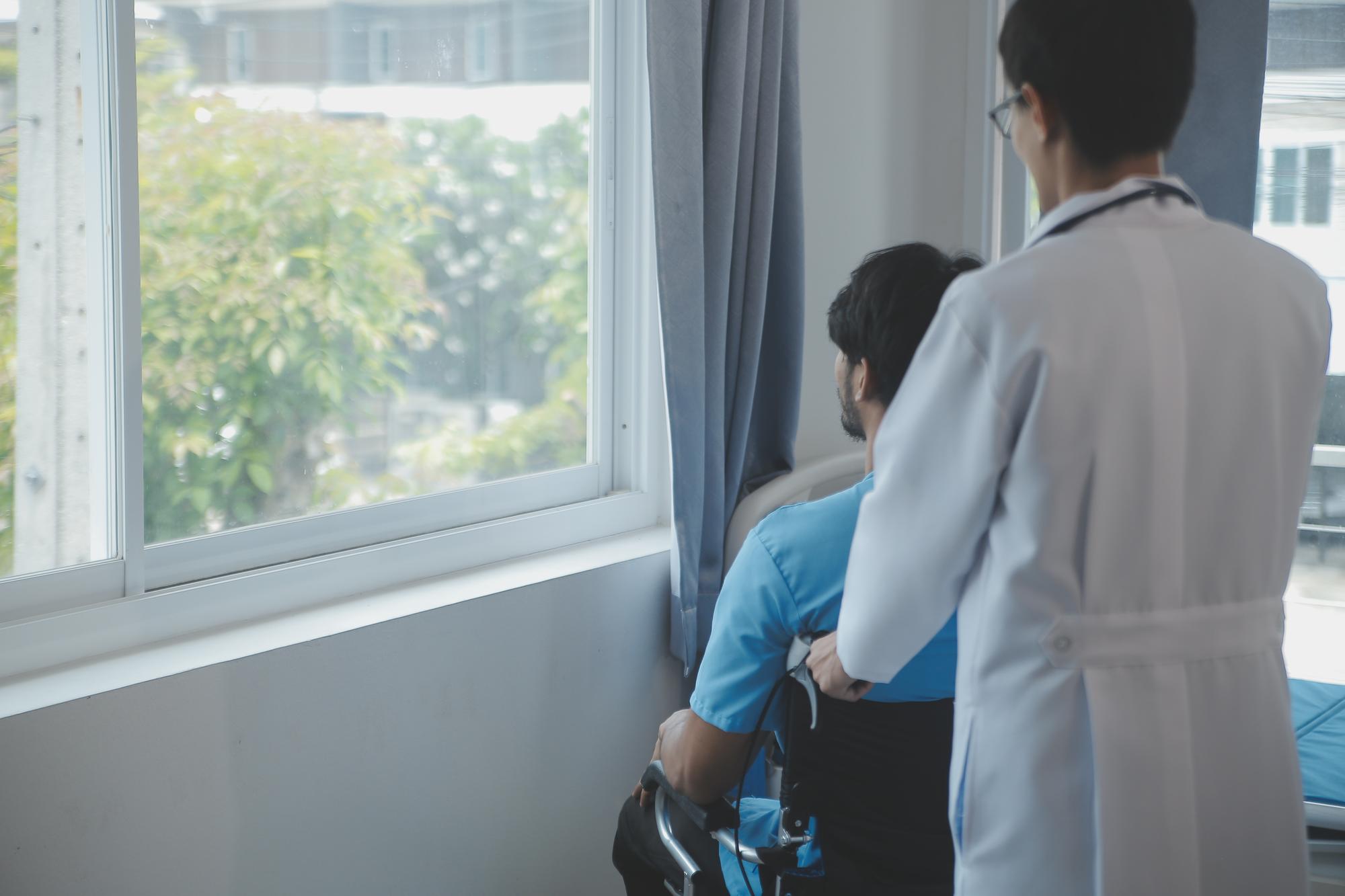 中風後別只會躺著！台灣復健病房返家率91.9%，比日本還猛 — 健康文章主圖，由時代熱搜雅婷姐撰寫