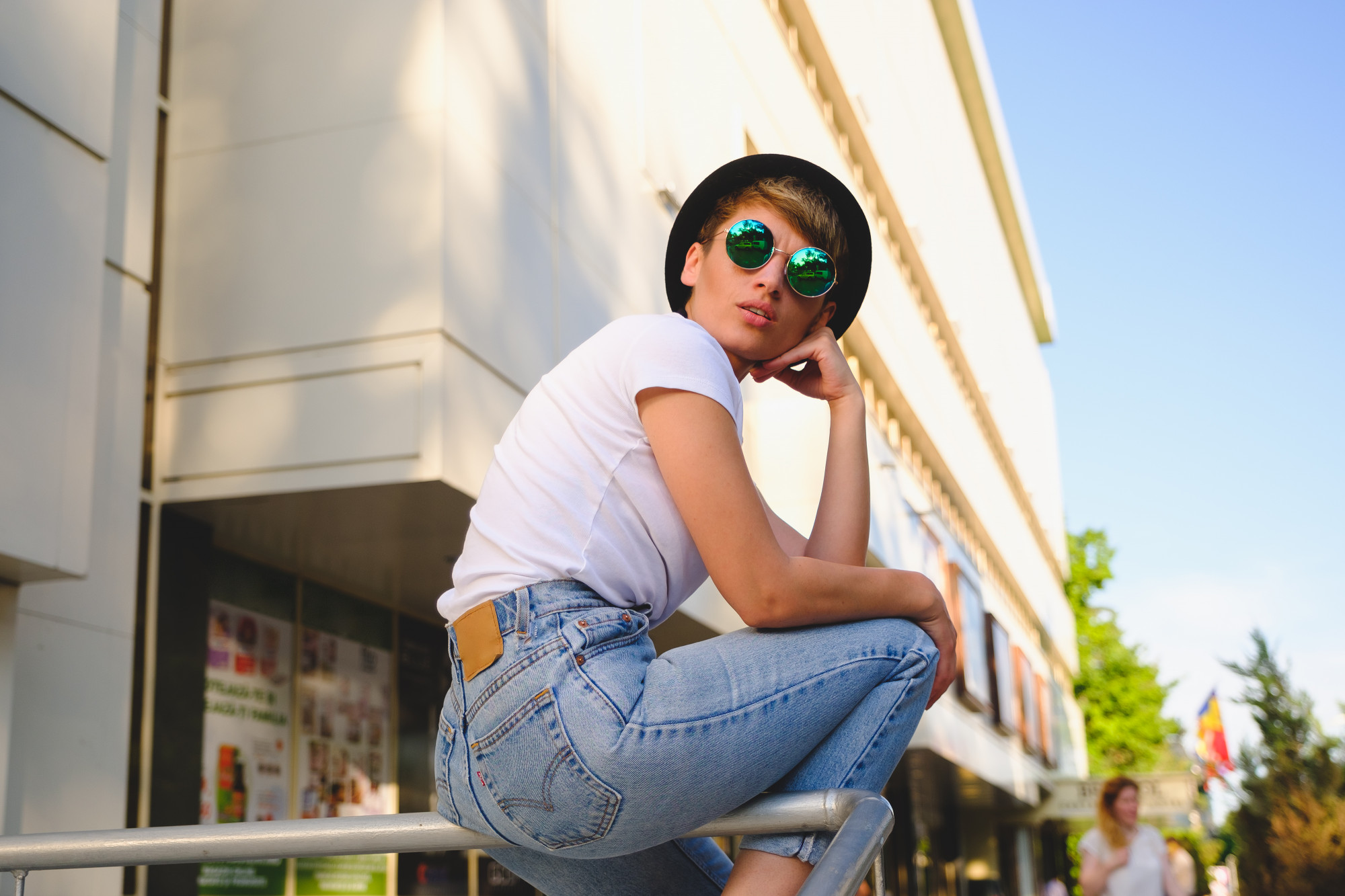 Jorts 不是穿上就能潮——三個致命失誤，讓你從超模秒變水電工 — 相關圖片2