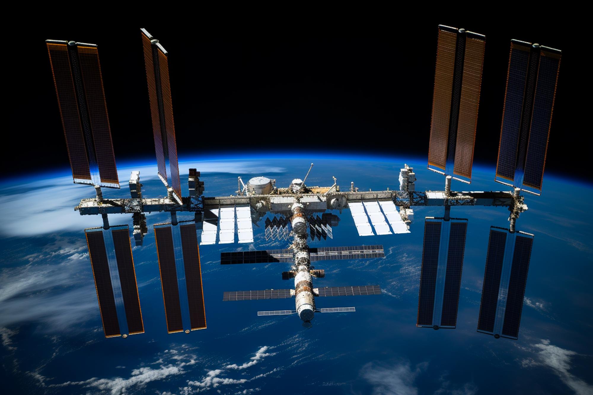 SpaceX傳6月IPO衝2兆美元估值,台廠供應鏈誰能真接單?散戶搶進前先看這些風險