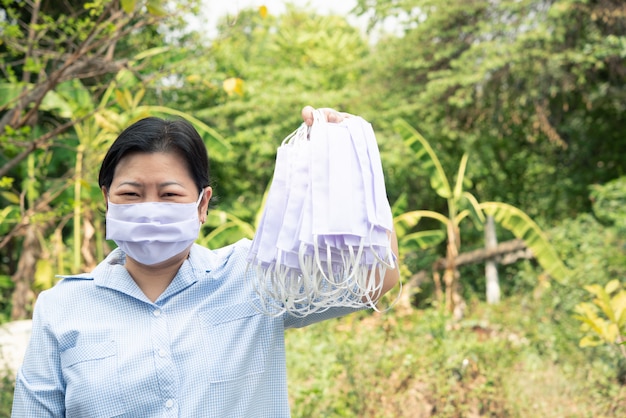 興富發60億買樓收租？懂的人自然懂，這是在買「時間」