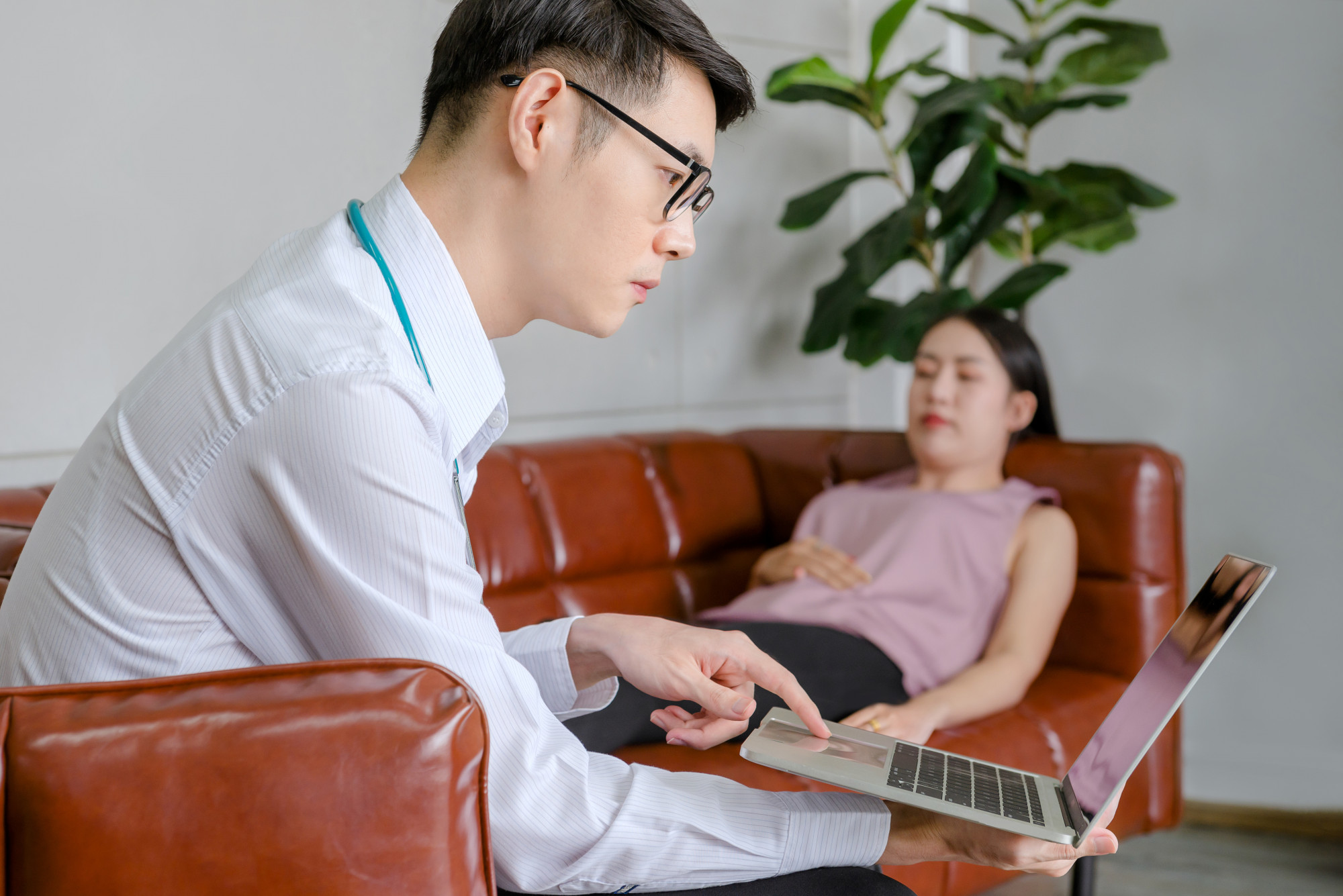 政府加碼100億！中風復健、免費心理諮商，這些錢真的用得到嗎？ — 相關圖片3