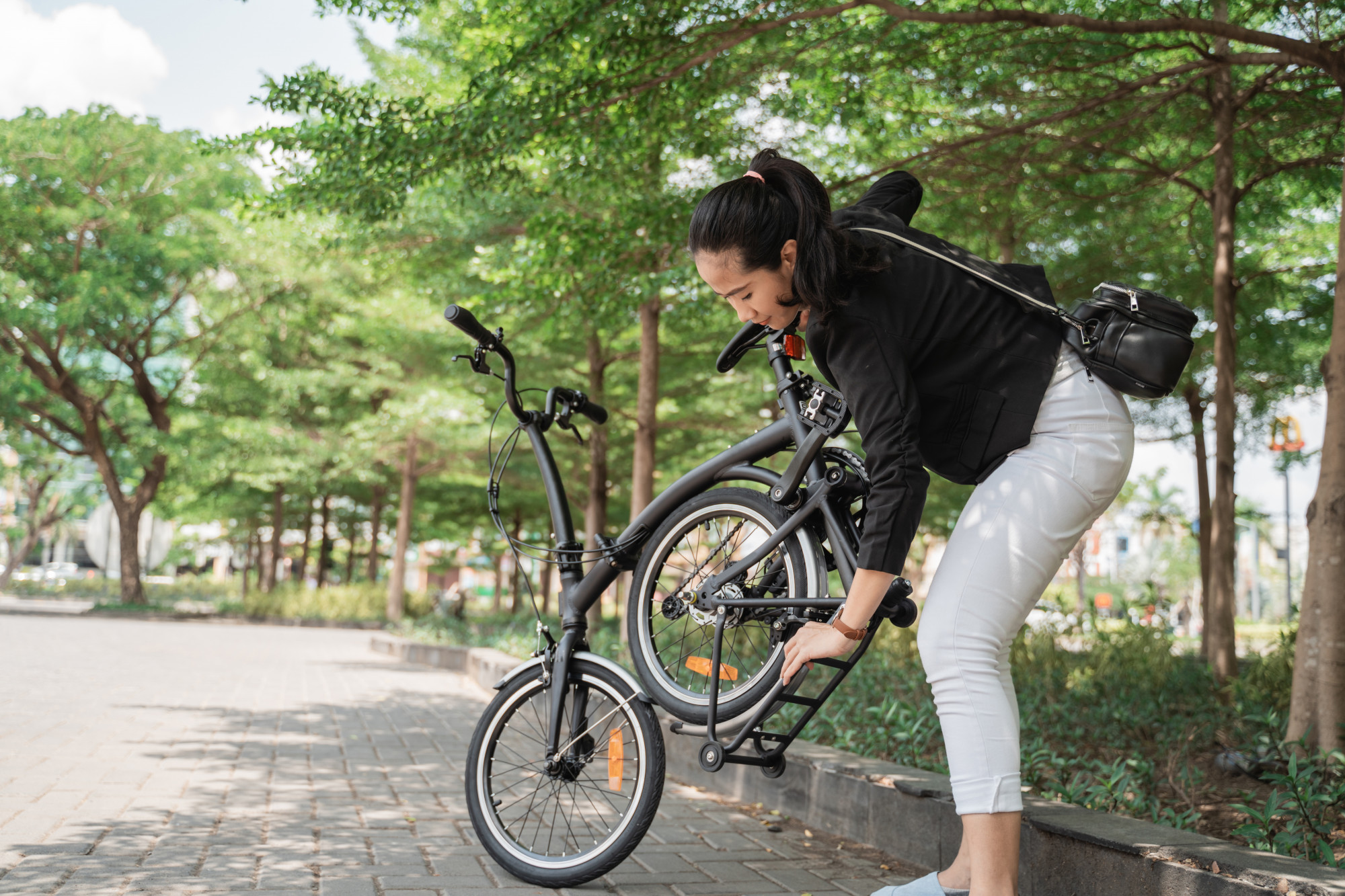 苗栗山線要有 YouBike 了——但讓孩子騎車上學，家長為什麼吵翻天？ — 時代熱搜生活深度報導