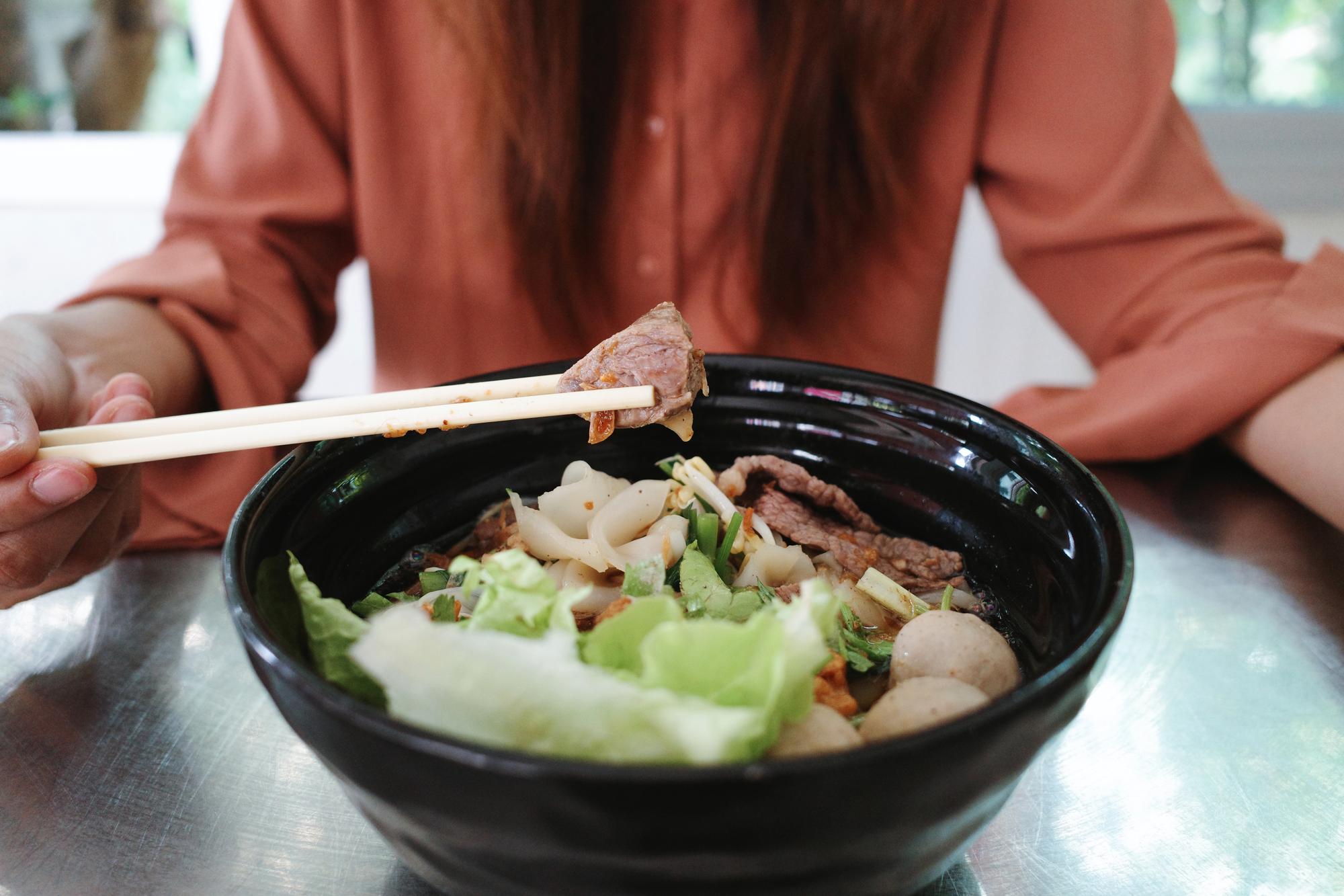 孔曉振念念不忘台灣刨冰、鄭準元搞不懂牛肉麵——韓星的台味記憶比戲還真 — 相關圖片2