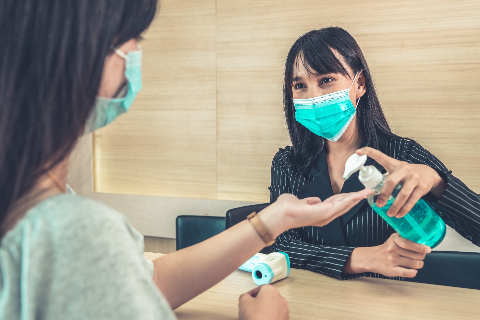 腸病毒單週破5千5人就診！酒精沒用啦，肥皂洗手才是王道 — 健康文章主圖，由時代熱搜雅婷姐撰寫